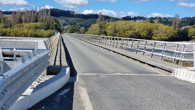 Waiau River Bridge is long!