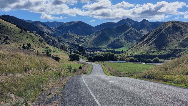 Heading back to Hanmer Springs (SH7)