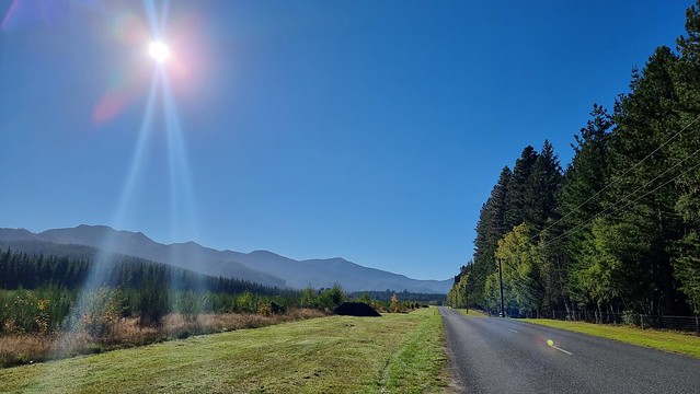 Stunning weather on the back road from Hanmer Springs