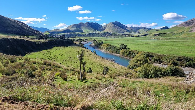 Tekoa Range & Waiau River