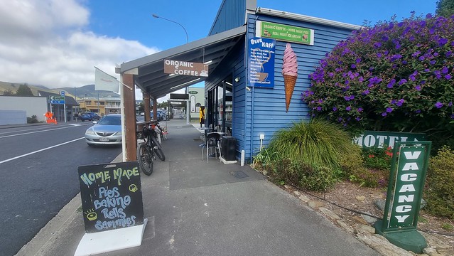 Havelock lunch stop, Blue Kaff Café