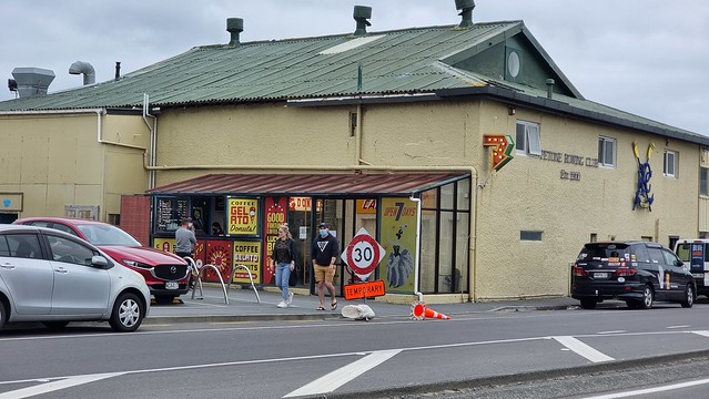 Seashore Cabaret Café