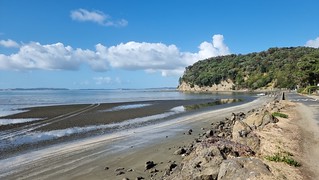 Waiwera Beach