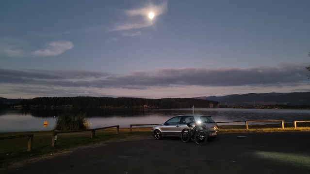 Lake Maraetai, Mangakino, evening finish