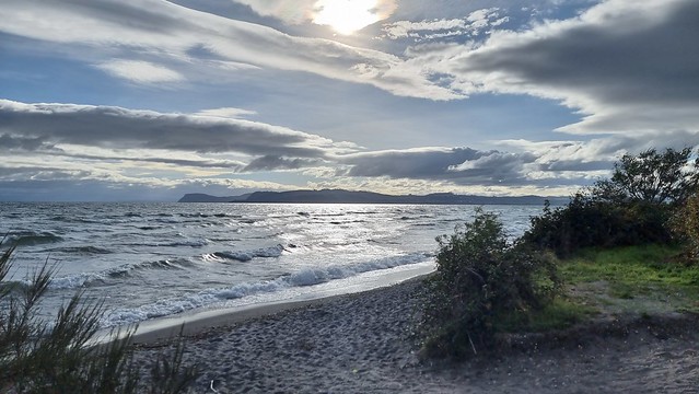 Five Mile Bay and Awaroa track end