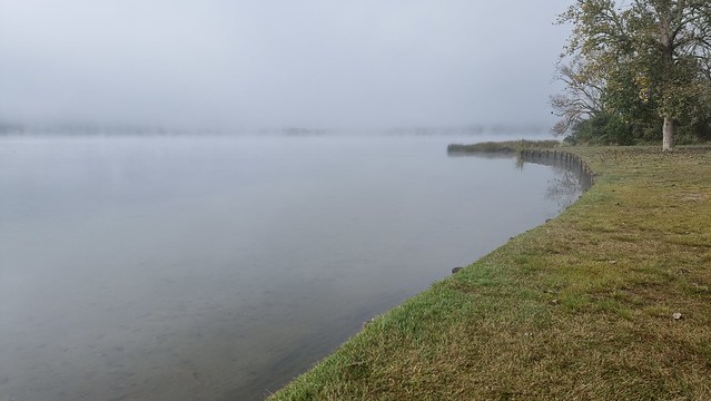 Lake Maraetai foreshore, Mangakino