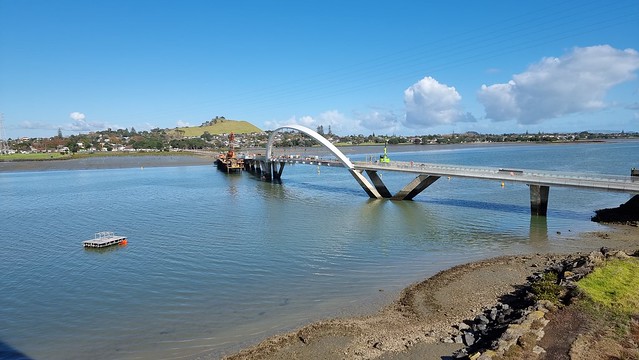 Mangere Bridge construction