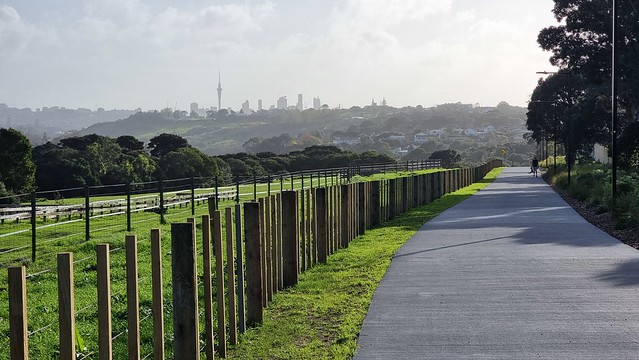 Towards the city | First Winter Ride