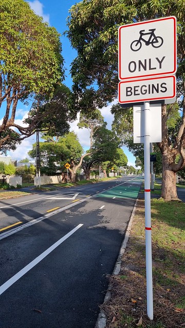 Saint Georges Road Path | Avondale - New Lynn Path
