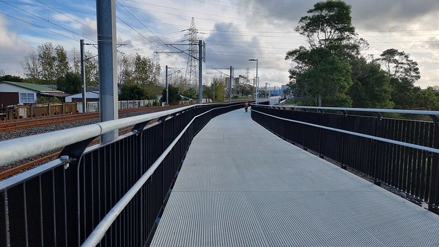 Towards Whau Creek Bridge | Avondale - New Lynn Path