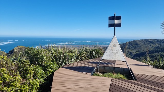 The Ōmanawanui Track Trig Whatipu