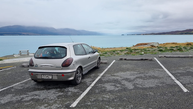 Lake Pukaki towards Aoraki / Mount Cook