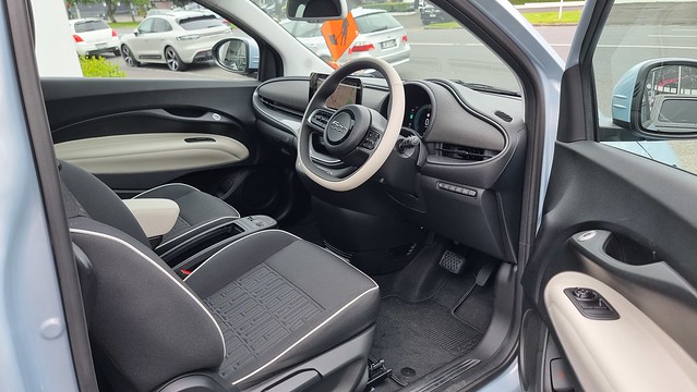 Fiat 500e (full electric)