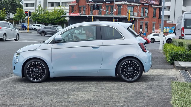 Fiat 500e (full electric)