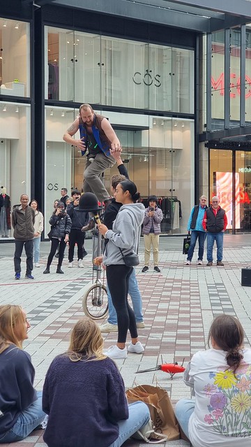 Lucky McDermott, Te Komititanga, Queen St Auckland