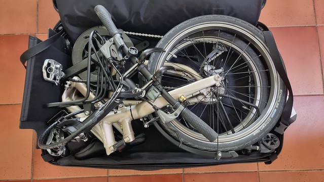 Tern Airporter Slim and Tern BYB P8 Bike