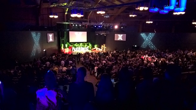 Standing ovation for HONG SHENG