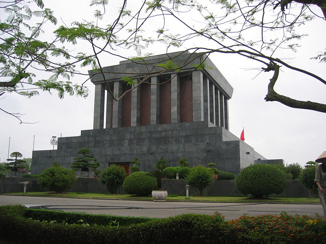 Hồ Chí Minh Mausoleum, Hanoi