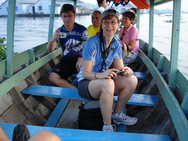 Photographing Nhan, photographing us!