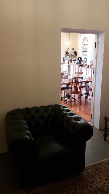 Mint (Left Bank) café safe nook