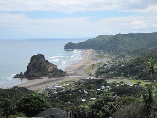 Piha Beach