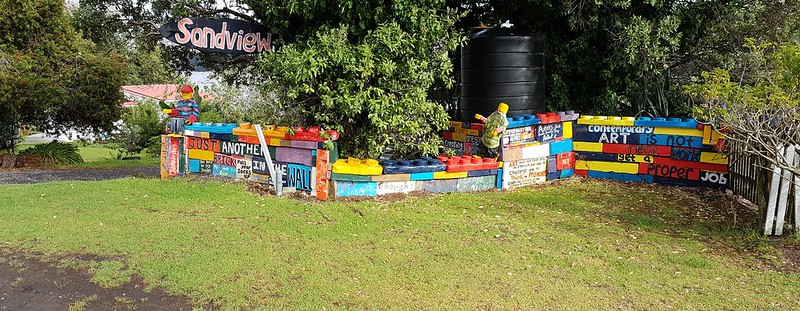 Opononi roadside art