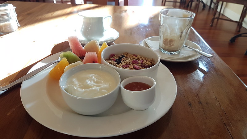 Mint (Left Bank) café fresh fruit & muesli