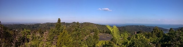 Auckland East (Waitemata Harbour) and West (Manukau Harbour) Auckland East (Waitemata Harbour) and West (Manukau Harbour)