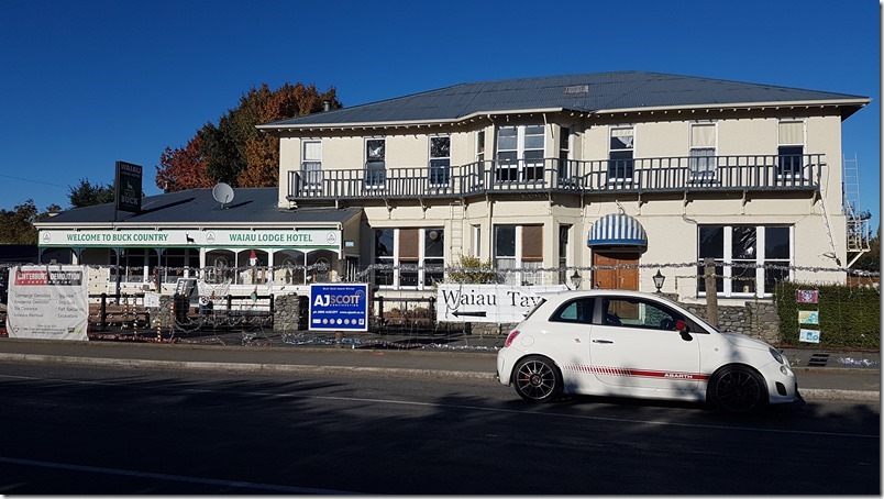 Waiau Pub cracked