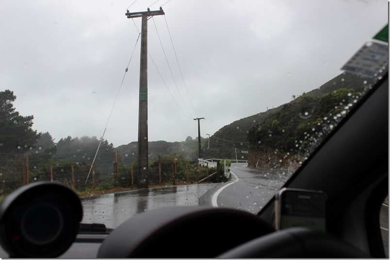 AHBART Dash Wet Road