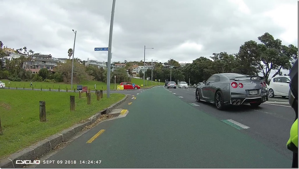 GTR_09091424_0147_Moment