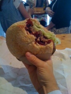 Geo_Bastard_Burger_Photo