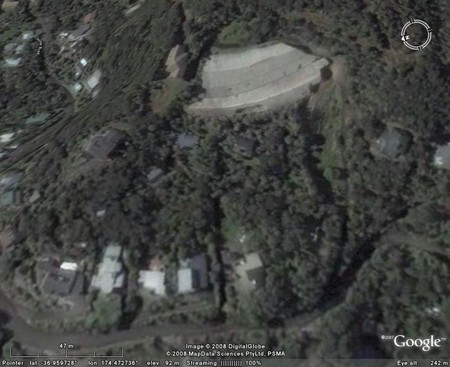 Piha_Large_Structure_02