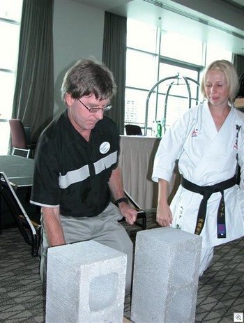 Salesoft_2009_RobiNZ800