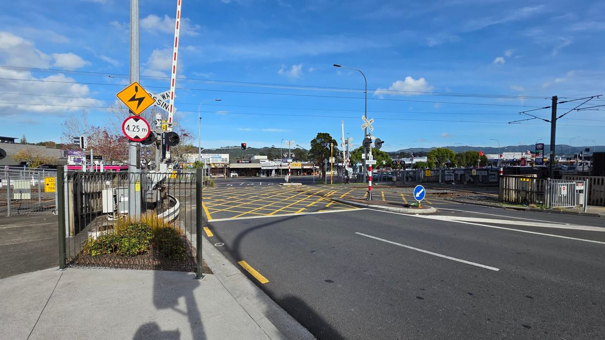 AT Level Crossing Survey & Glen Eden Level Crossing Closure?