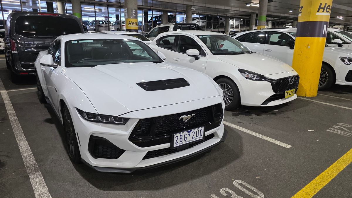 Rental car comparison: Toyota Yaris Cross or...?