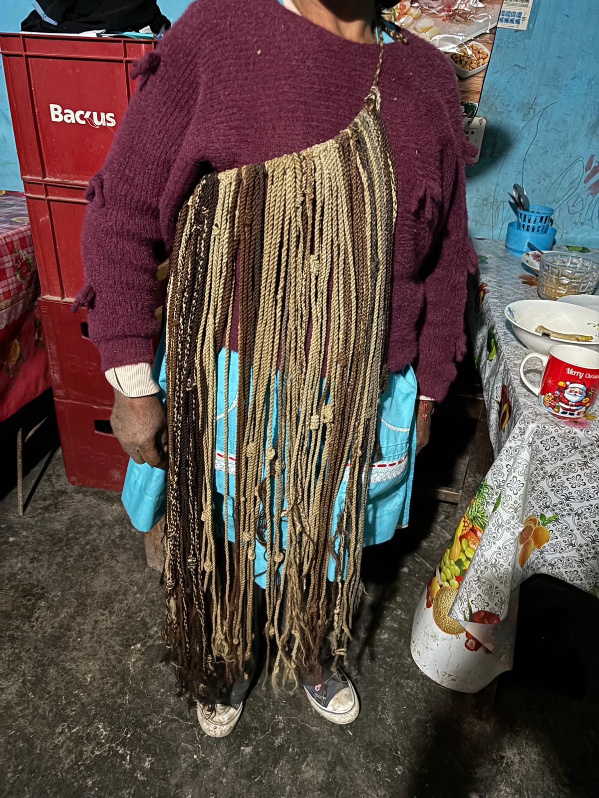 An ethnographic encounter with a woman carrying a khipu and an exploration of her political role