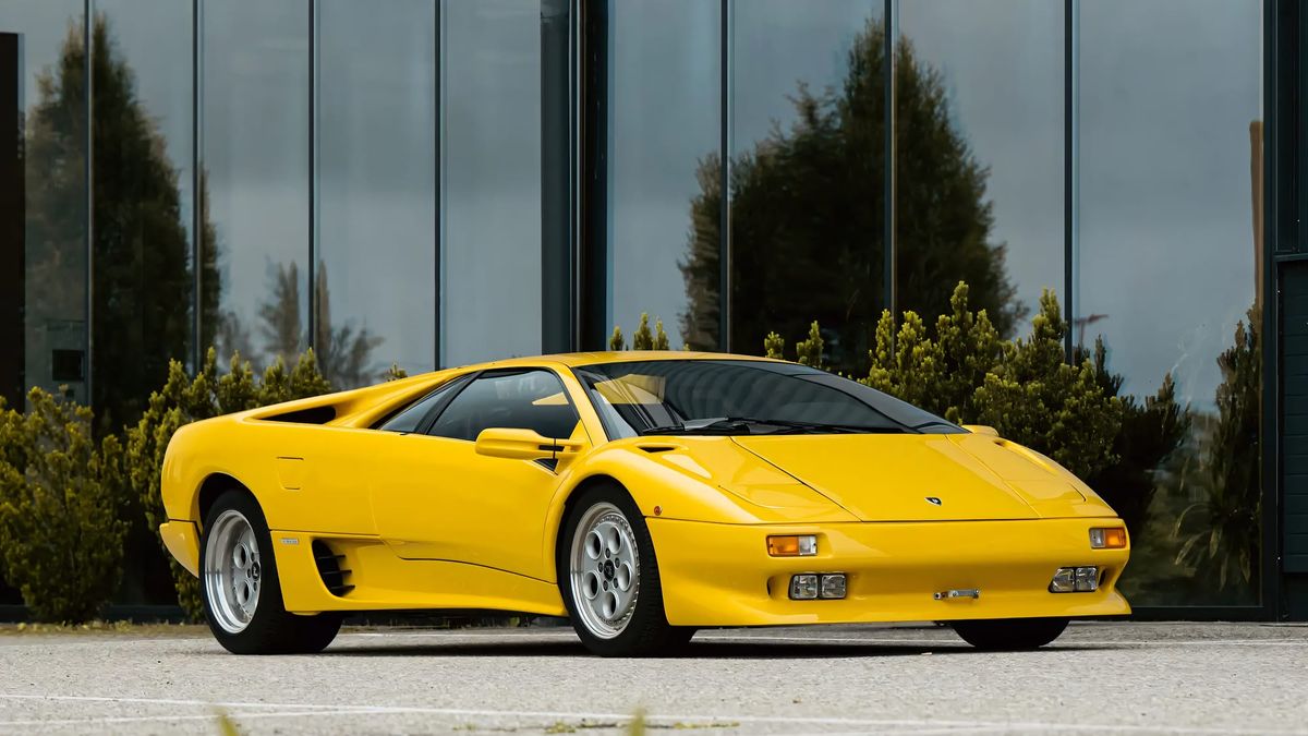 1994 Lamborghini Diablo: The Last Raw Supercar Legend
