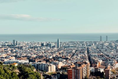 Spanien streicht 66.000 Ferienwohnungen auf Airbnb – was das für deine Reise bedeutet