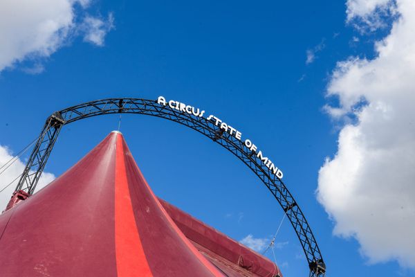 On collective atmosphere: safety values to be better together