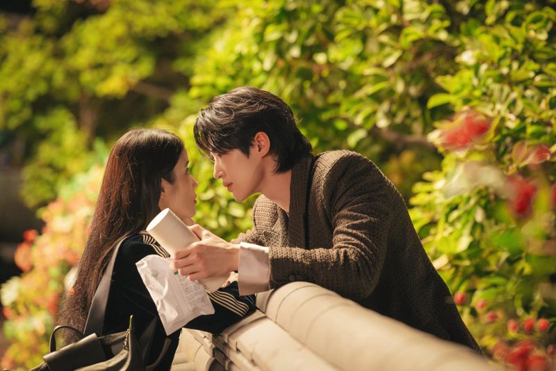 K-Drama Perfect Crown Review: The Good, The Bad, and The Controversial