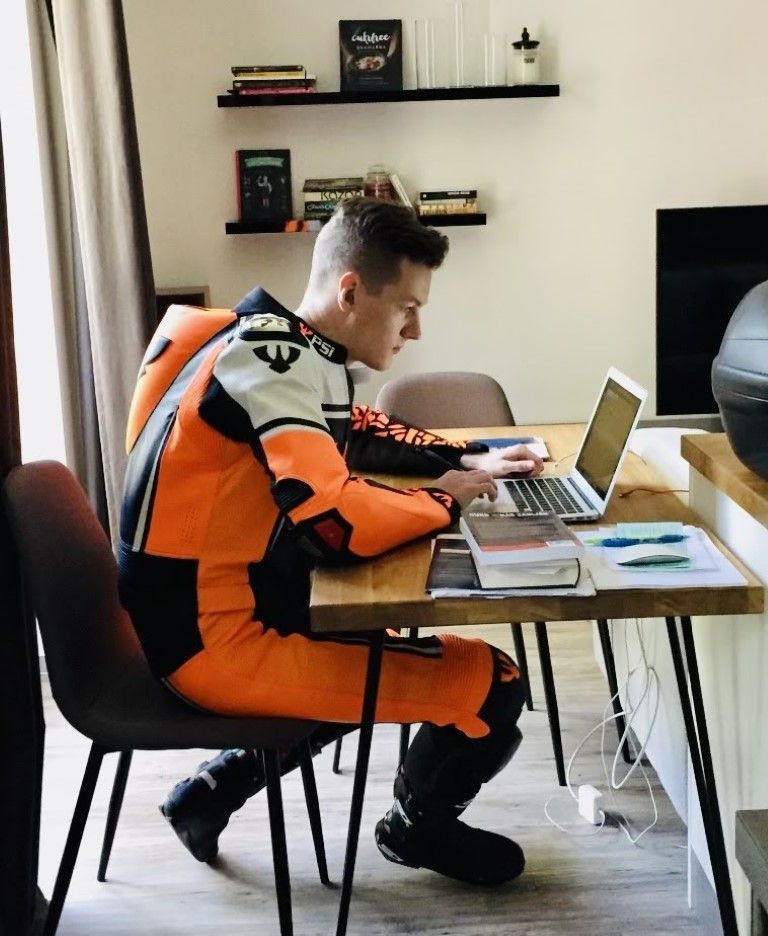 Fast cars and startups: can a lawyer become a programmer?