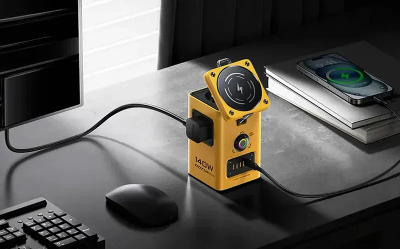 The PISEN 140W Mega Charging Hub Powers All Your Devices