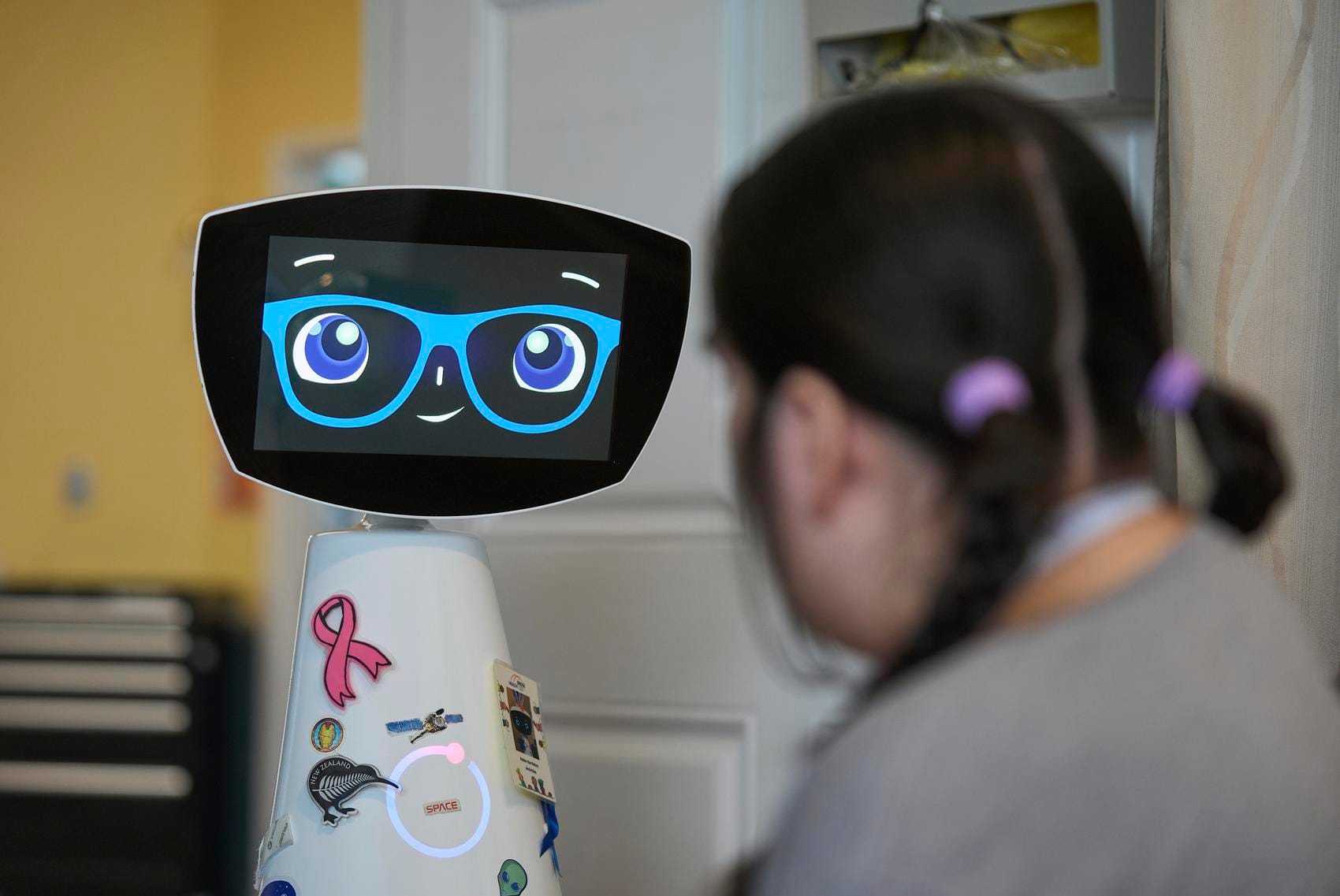 Robot "Robin" Brings Comfort and Companionship to Hospital Patients