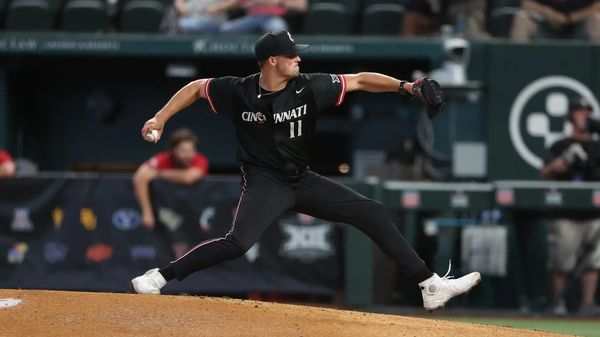 Seattle Mariners third-round right-hander Nathan Taylor throws a pitch for the Cincinnati Bearcats in 2026.