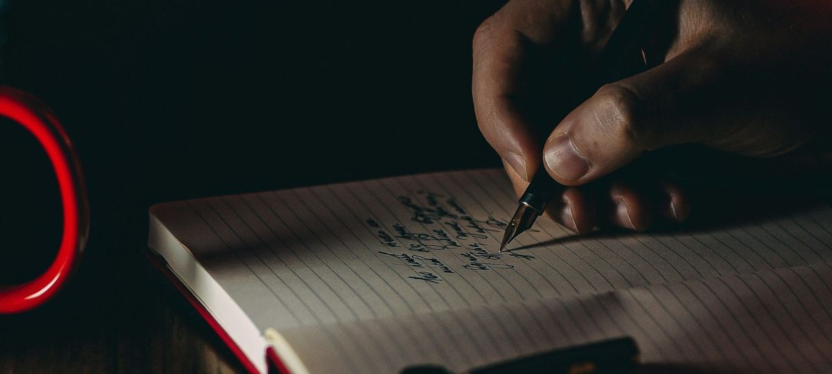 The Rebirth of the Ritual: Why Your Desk Deserves More Than Digital Distractions