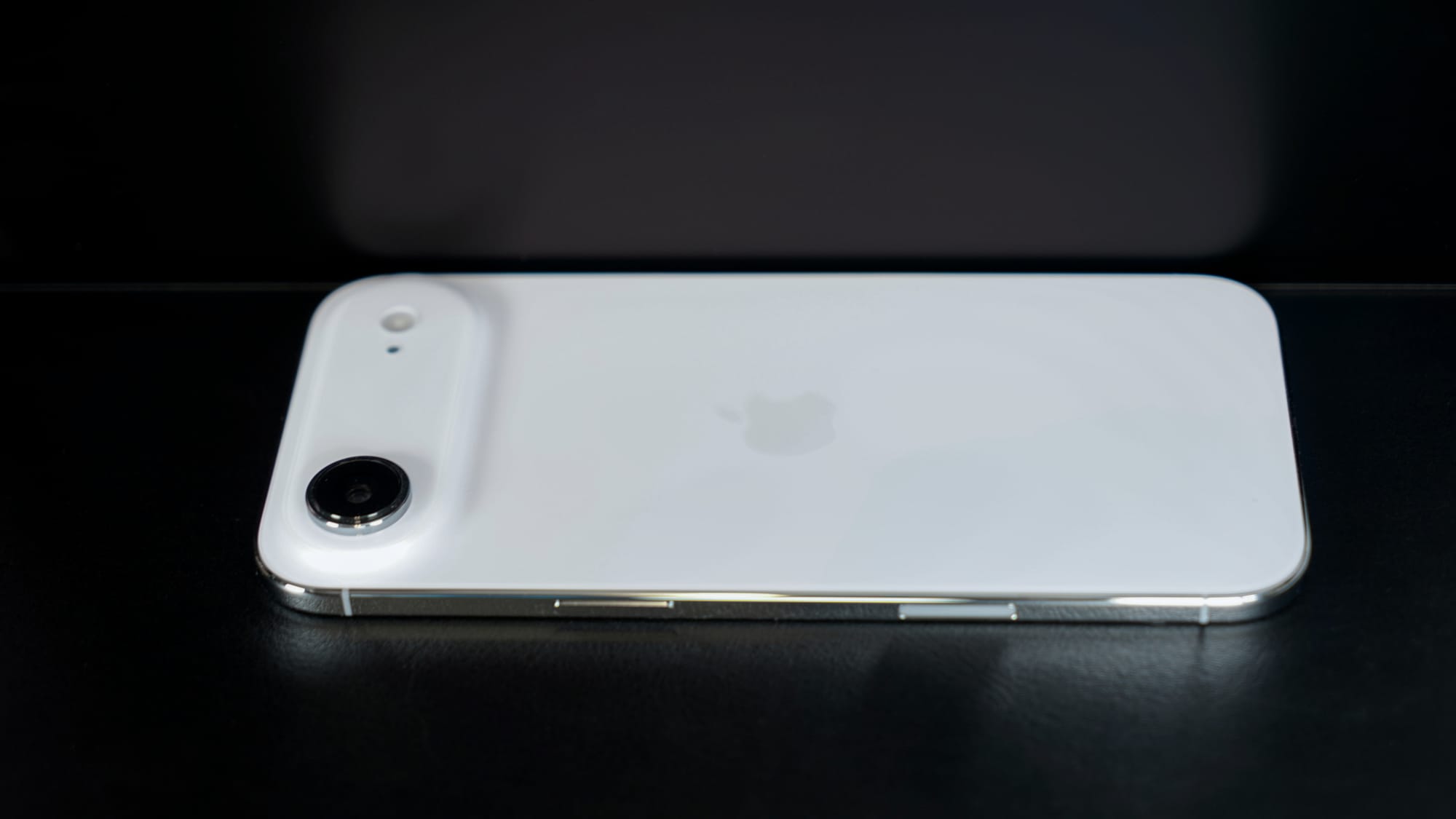 iPhon Air against a reflective surface