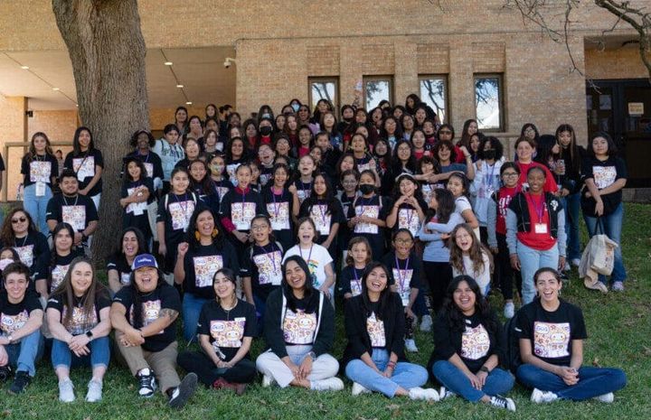 Latinitas reunió a familias latinas de Austin en su festival STEAM gratuito