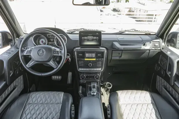 Interior histórico del Mercedes-Benz G65 AMG 2017