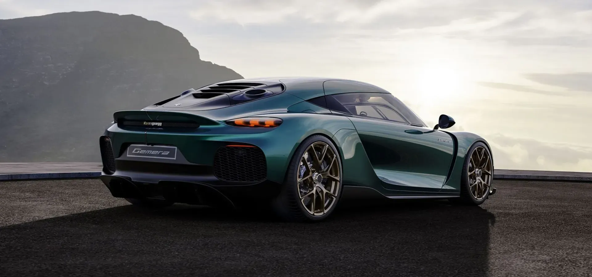 Parte Trasera Koenigsegg Gemera VerdeExterior trasero del Koenigsegg Gemera color verde